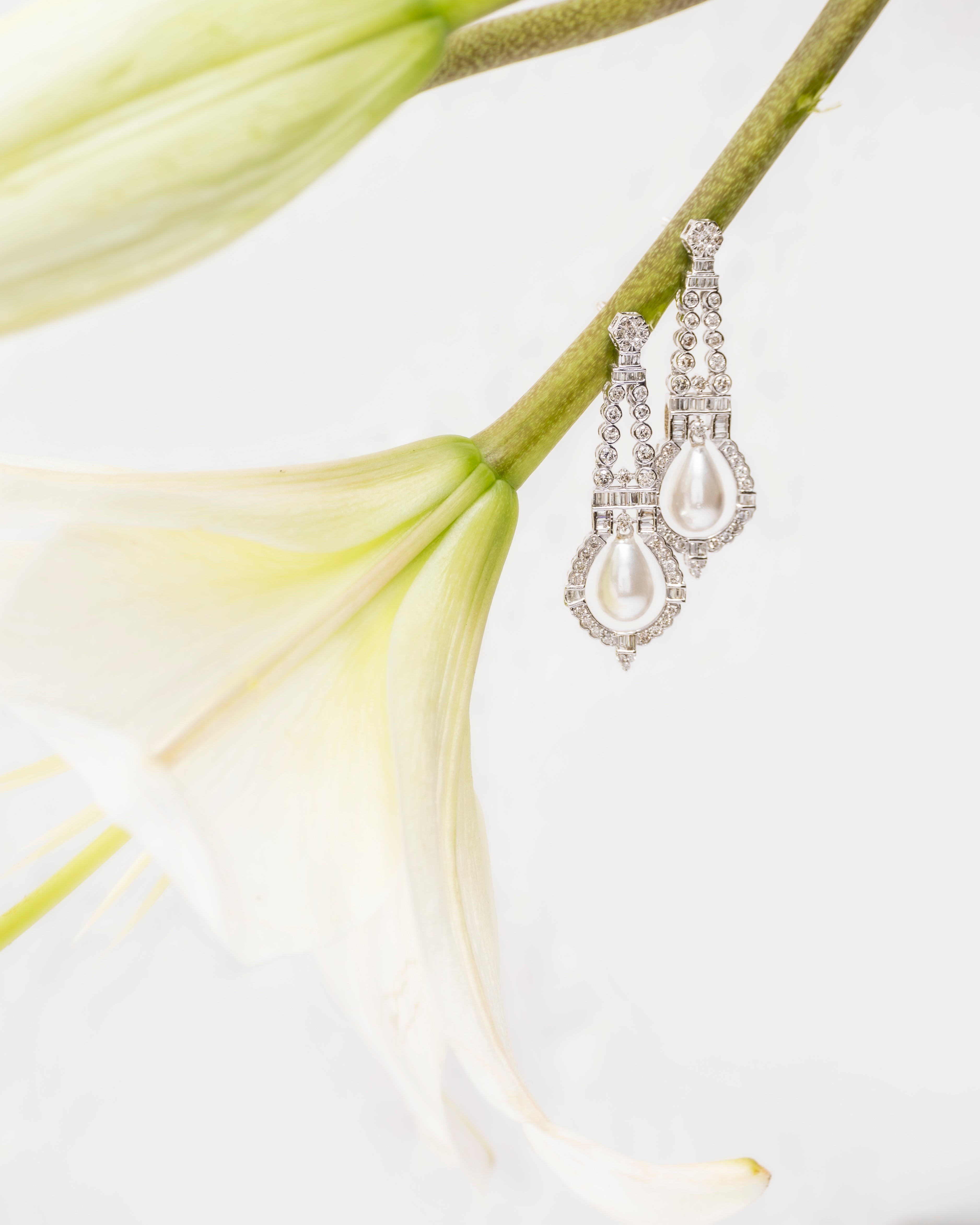 Venus Diamond & Pearl Chandeliers